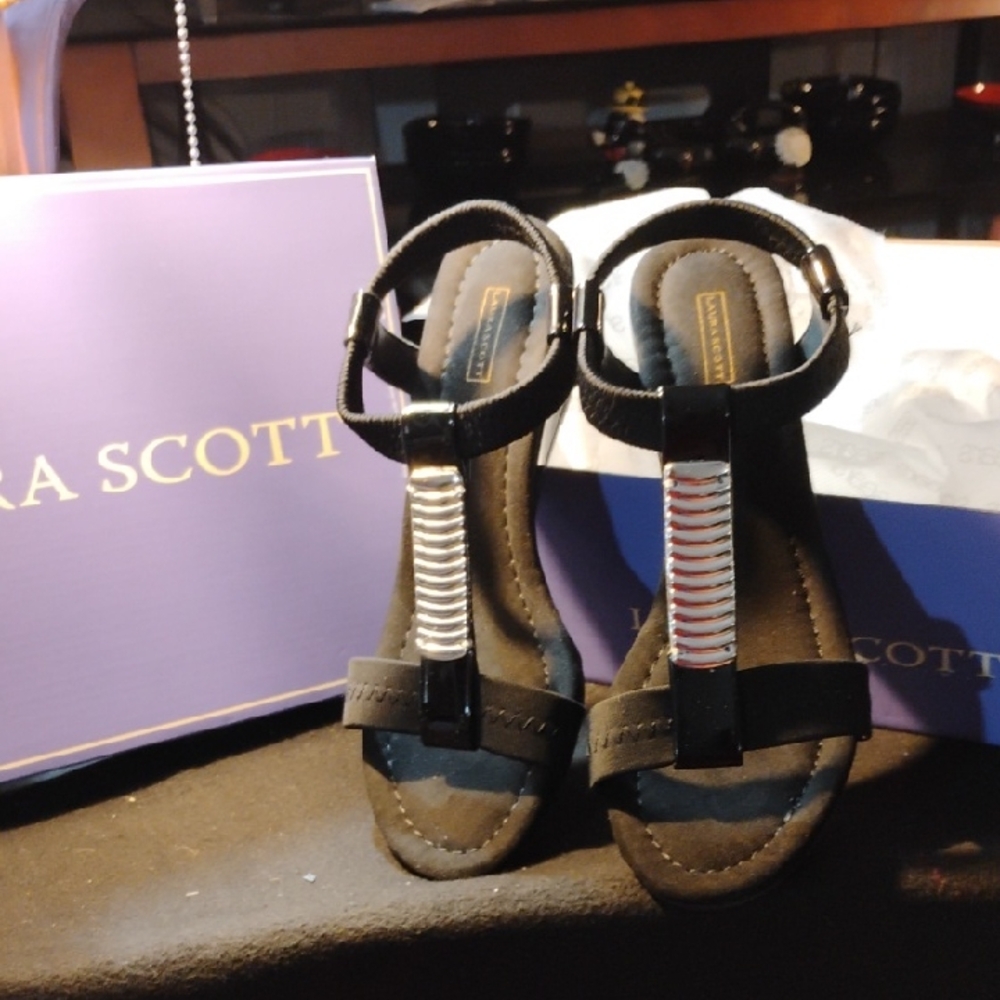 Laura Scott Black and Silver Sandals